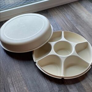 Tupperware Cream Divided Serving Tray with Lid